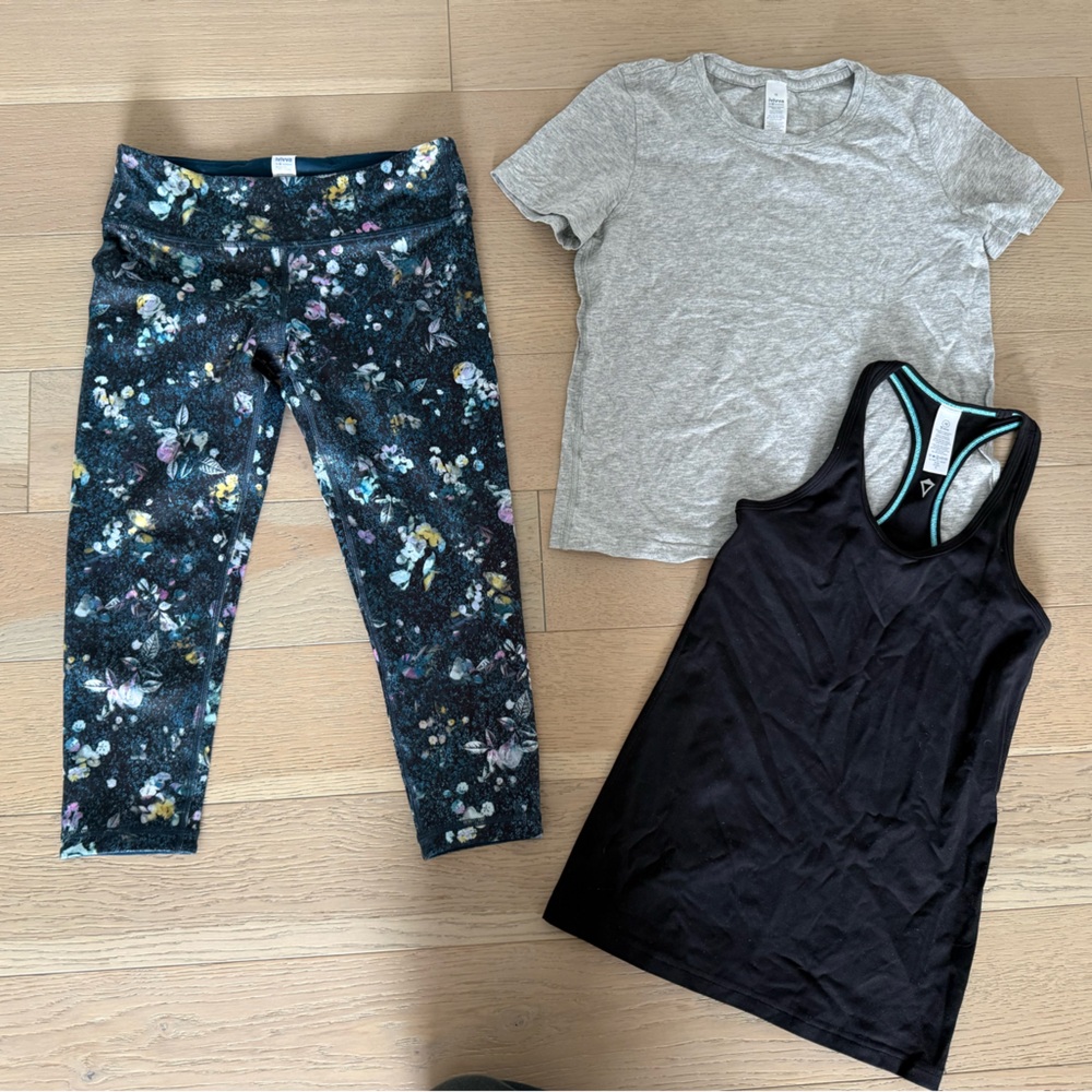 Ivivva Girls crop leggings & top set